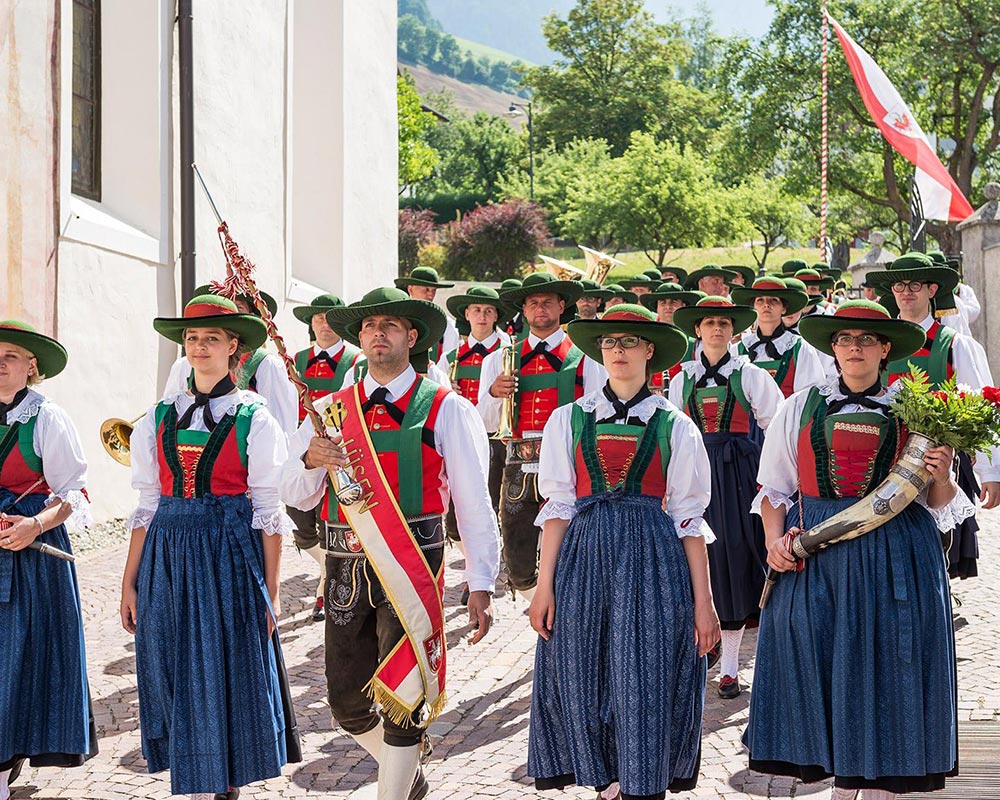 tradition luesen suedtirol